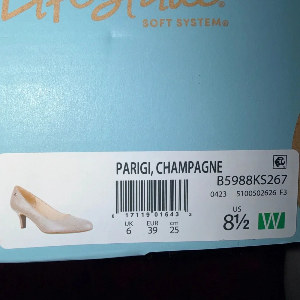 Life Stride NIB Women's Glittering Champagne Heels